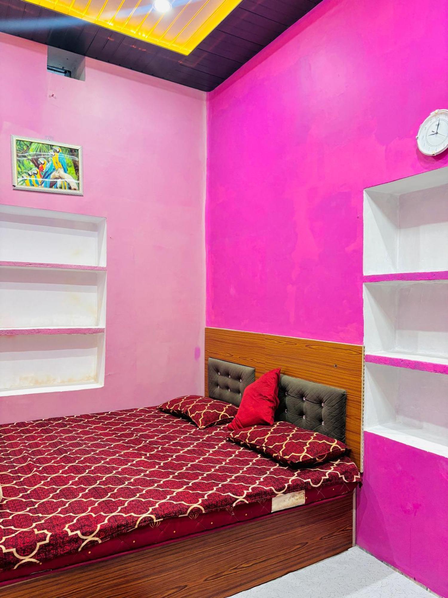 Shivalay Paying Guest House Waranasi Zewnętrze zdjęcie