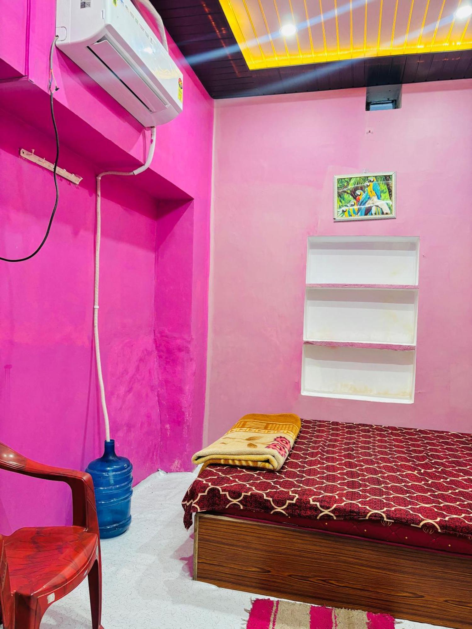 Shivalay Paying Guest House Waranasi Zewnętrze zdjęcie