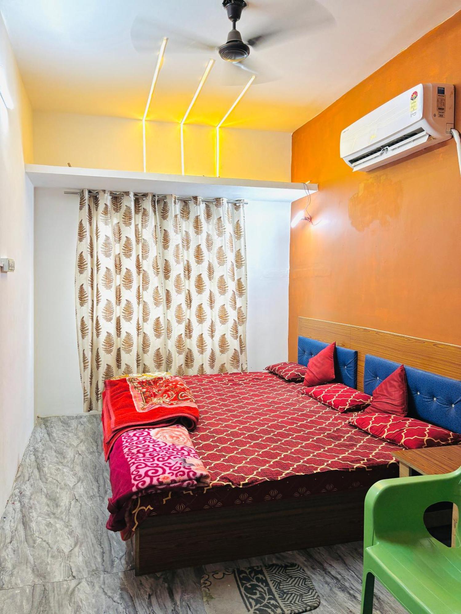 Shivalay Paying Guest House Waranasi Zewnętrze zdjęcie