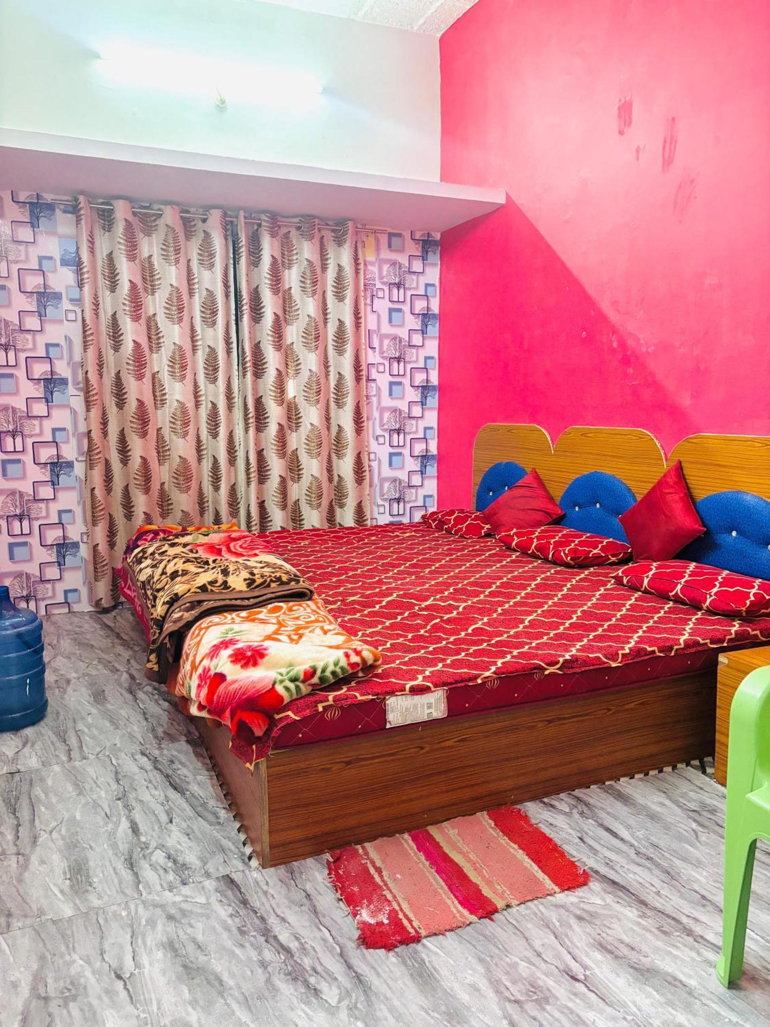 Shivalay Paying Guest House Waranasi Zewnętrze zdjęcie